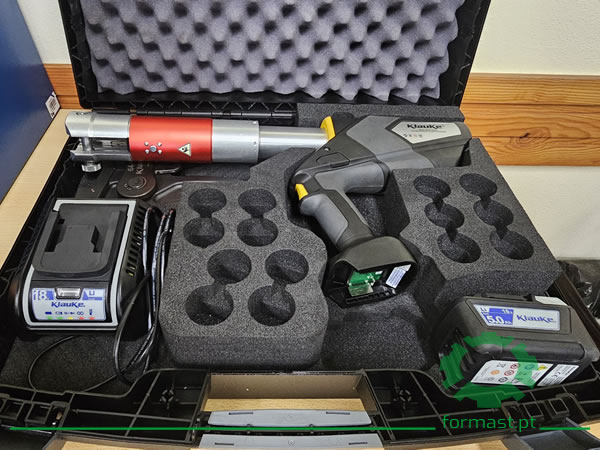 Máquina de prensar KLAUKE. Formast