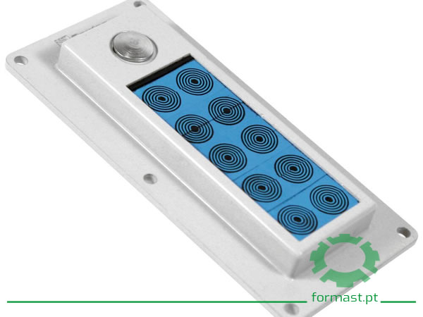 Sistema de Vedação Roxtec ComSeal 32/8 - Protecção e organização nas entradas de cabos. Formast